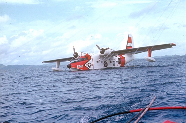 Coast_Guard_HU_16