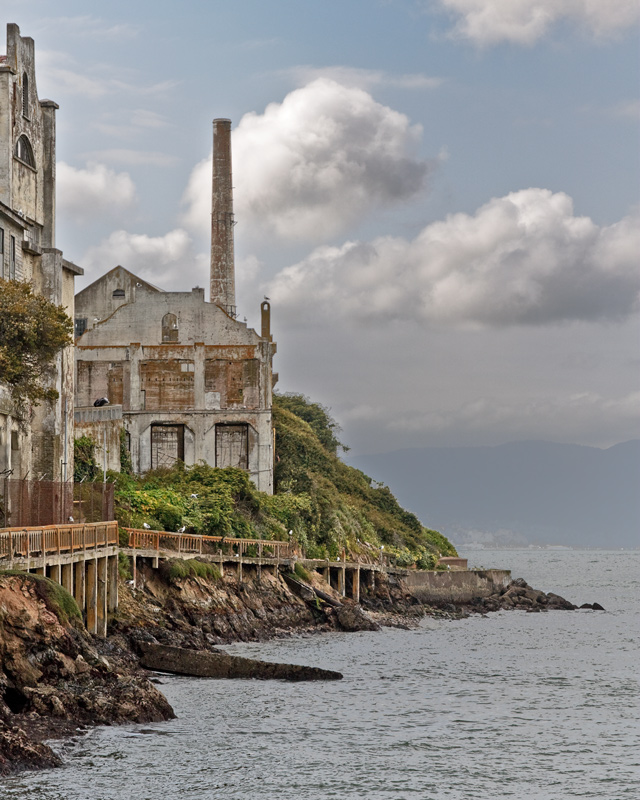 Shorline-Walkway-20100410_Alcatraz-Island_7209-as-Smart-Object-1.jpg